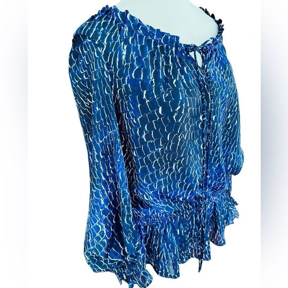 Cynthia Steffe Blue/black/white Patterned Women's tie front top size L - Picture 5 of 6